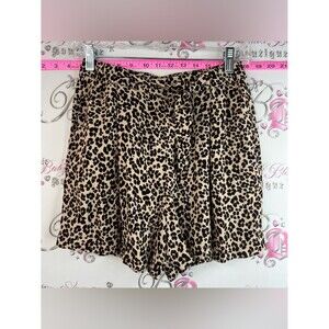 Dynamite shorts cheetah Leopard Print Tie-Front Shorts in Beige & Black